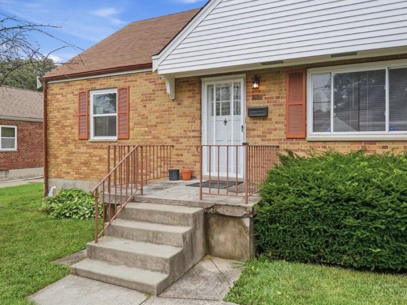 1906 Acorn Drive, North College Hill, OH 45231 Photo 4