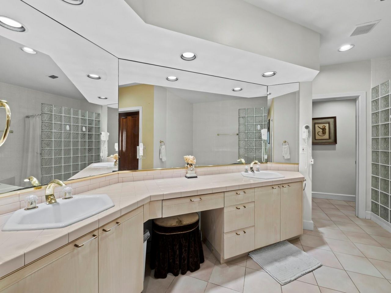 350 Gulf Of Mexico Drive, Unit 213, Longboat Key, FL 34228 Photo