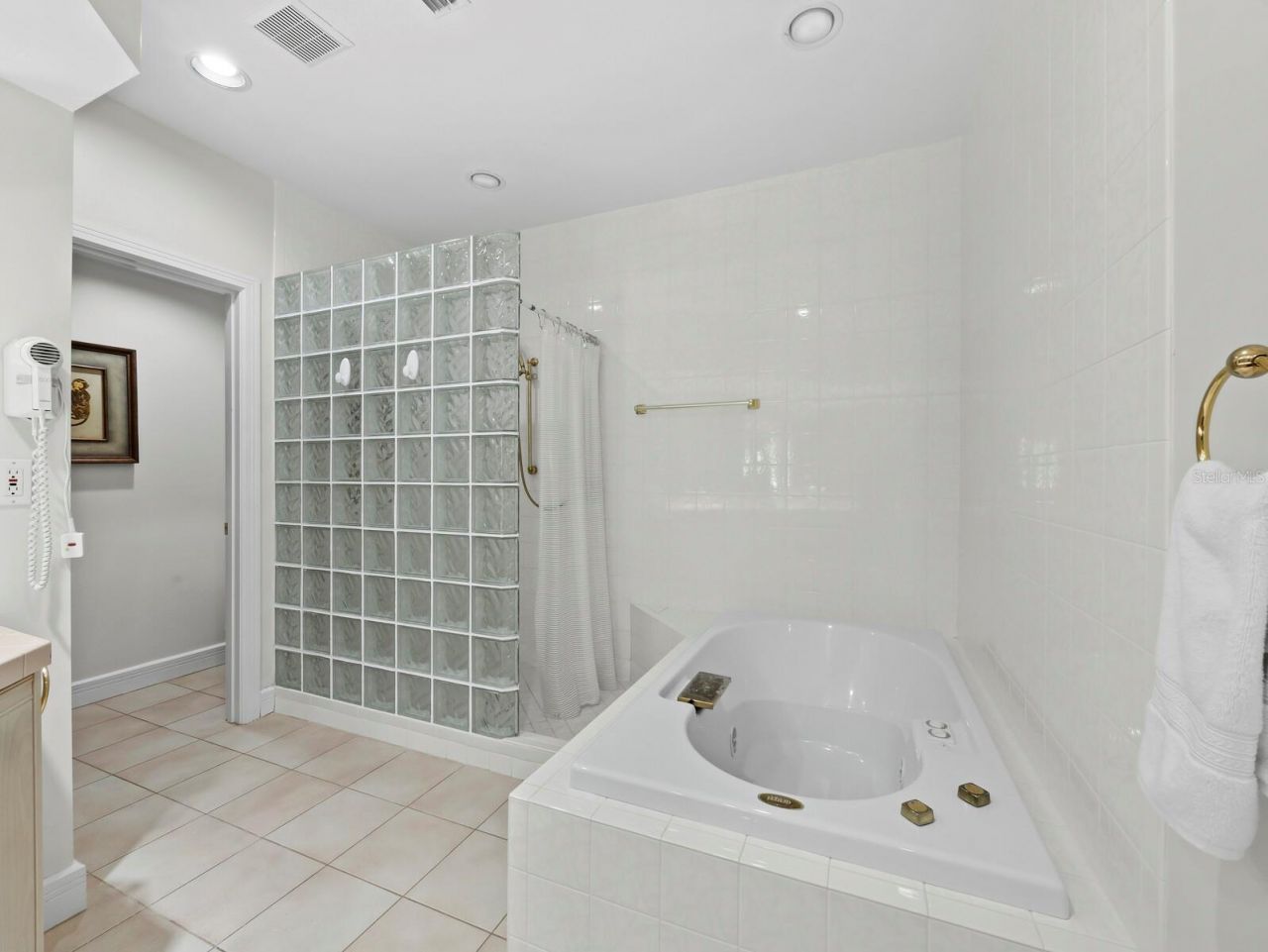 350 Gulf Of Mexico Drive, Unit 213, Longboat Key, FL 34228 Photo