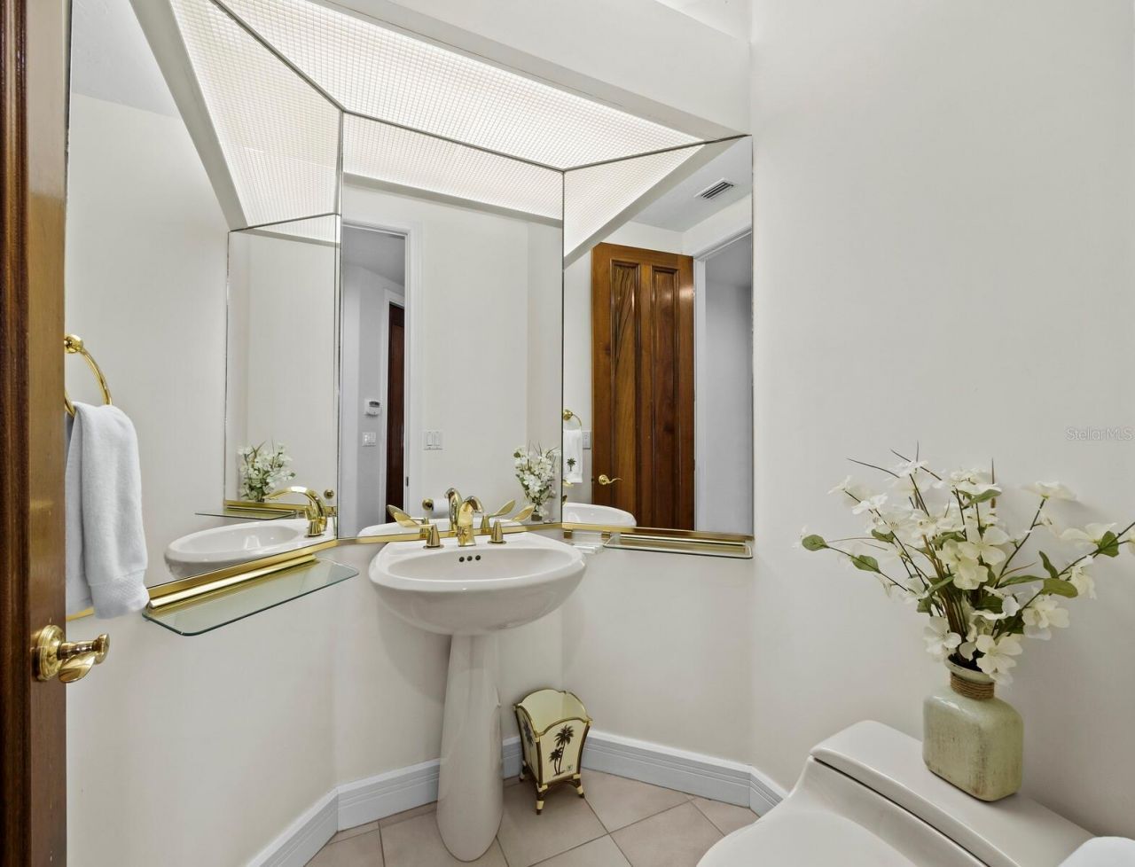350 Gulf Of Mexico Drive, Unit 213, Longboat Key, FL 34228 Photo