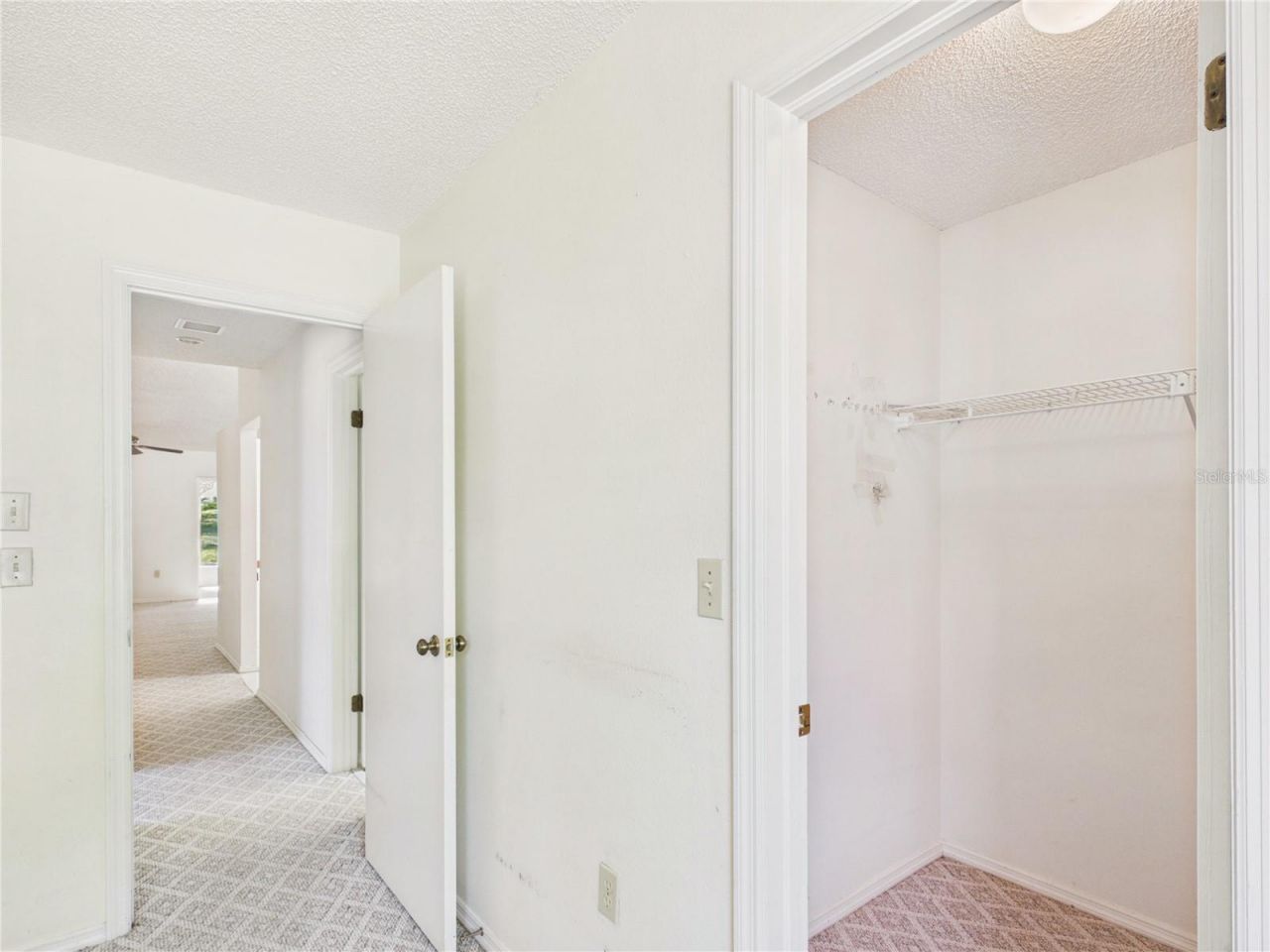7511 Heather Walk Drive, Weeki Wachee, FL 34613 Photo