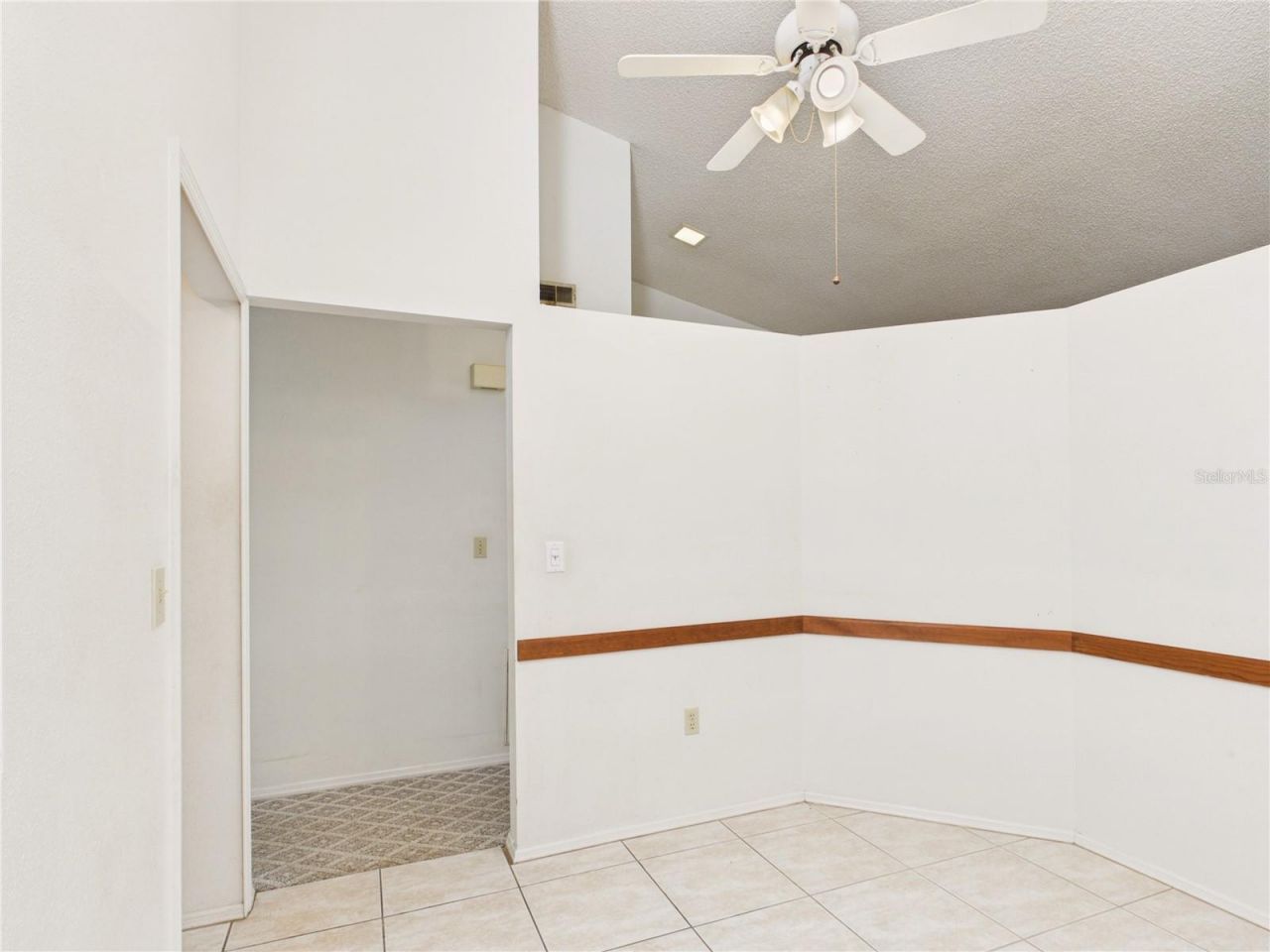 7511 Heather Walk Drive, Weeki Wachee, FL 34613 Photo