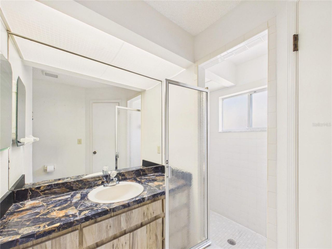 7511 Heather Walk Drive, Weeki Wachee, FL 34613 Photo