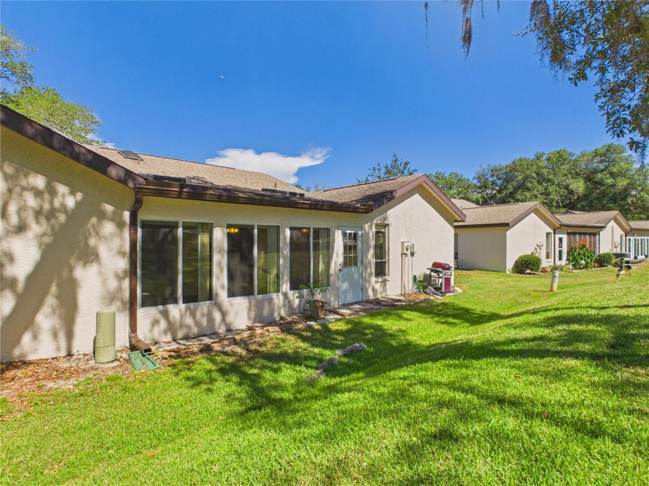 7511 Heather Walk Drive, Weeki Wachee, FL 34613 Photo