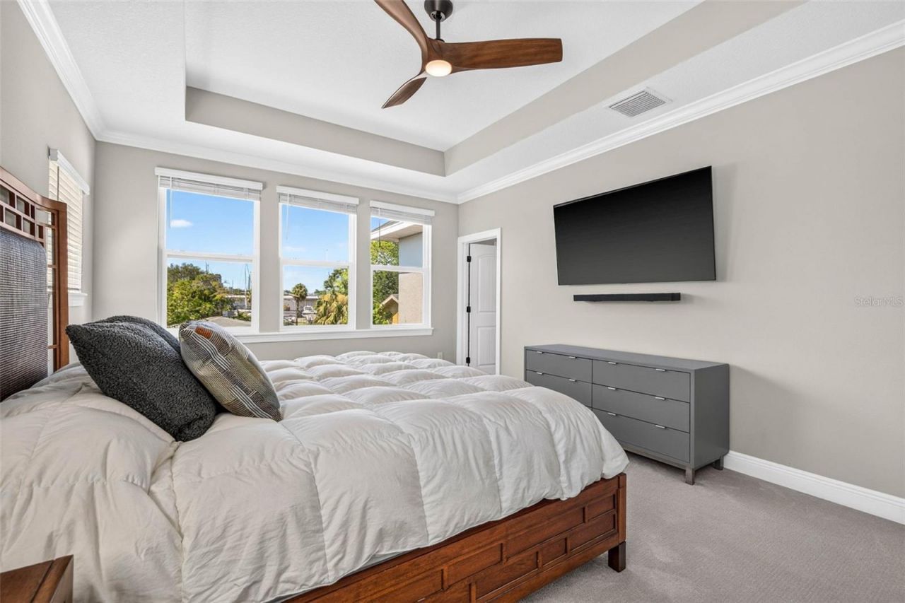 293 18th Avenue S, Saint Petersburg, FL 33705 Photo