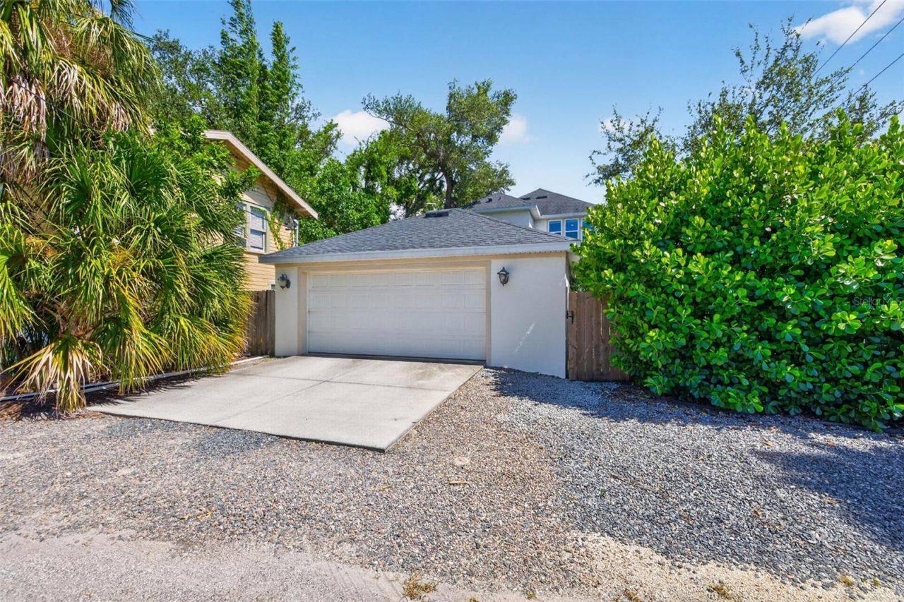 293 18th Avenue S, Saint Petersburg, FL 33705 Photo