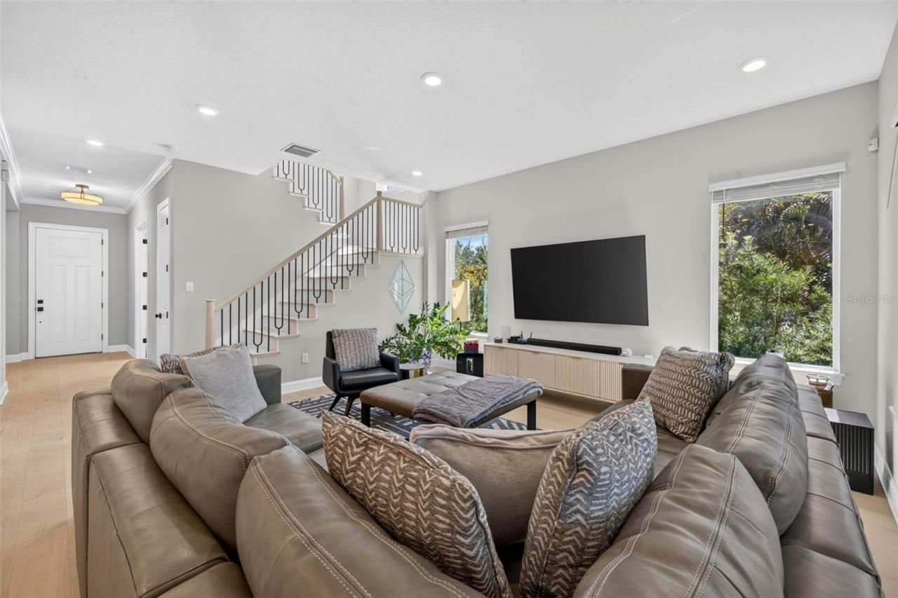 293 18th Avenue S, Saint Petersburg, FL 33705 Photo