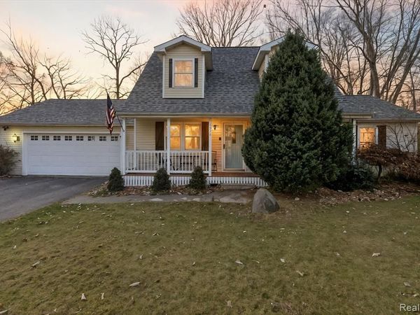 6974 Surrey Lane , Jackson, MI 49201