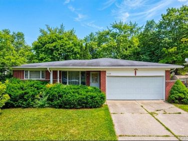 439 Windmill Point Drive, Flushing, MI 48433