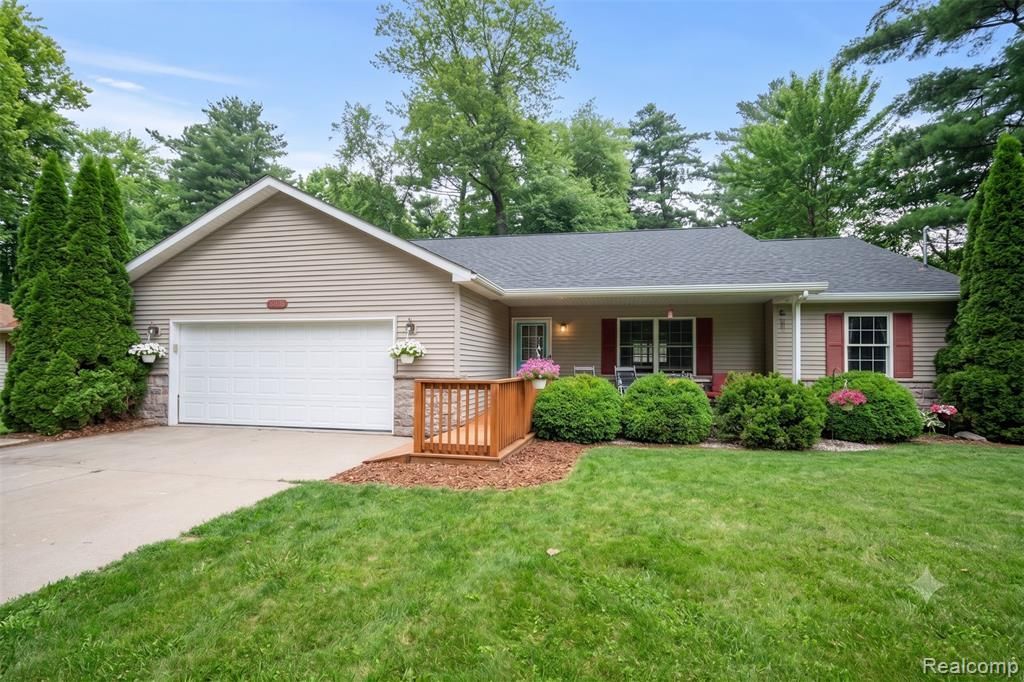 5075 Tacora Trail, Bridgeport Township, MI 48722 Main Photo