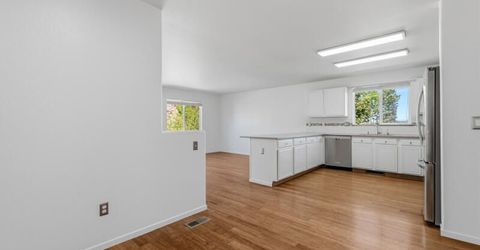 4043 Kings Row, Reno, NV 89503 Photo