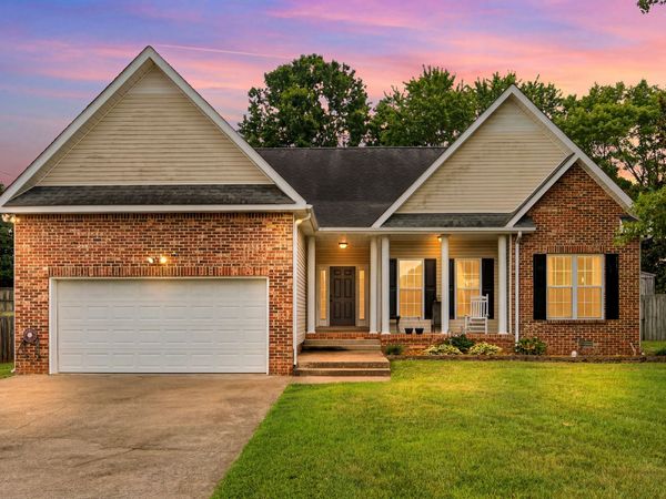 3116 Buckshot Dr, Clarksville, TN 37043
