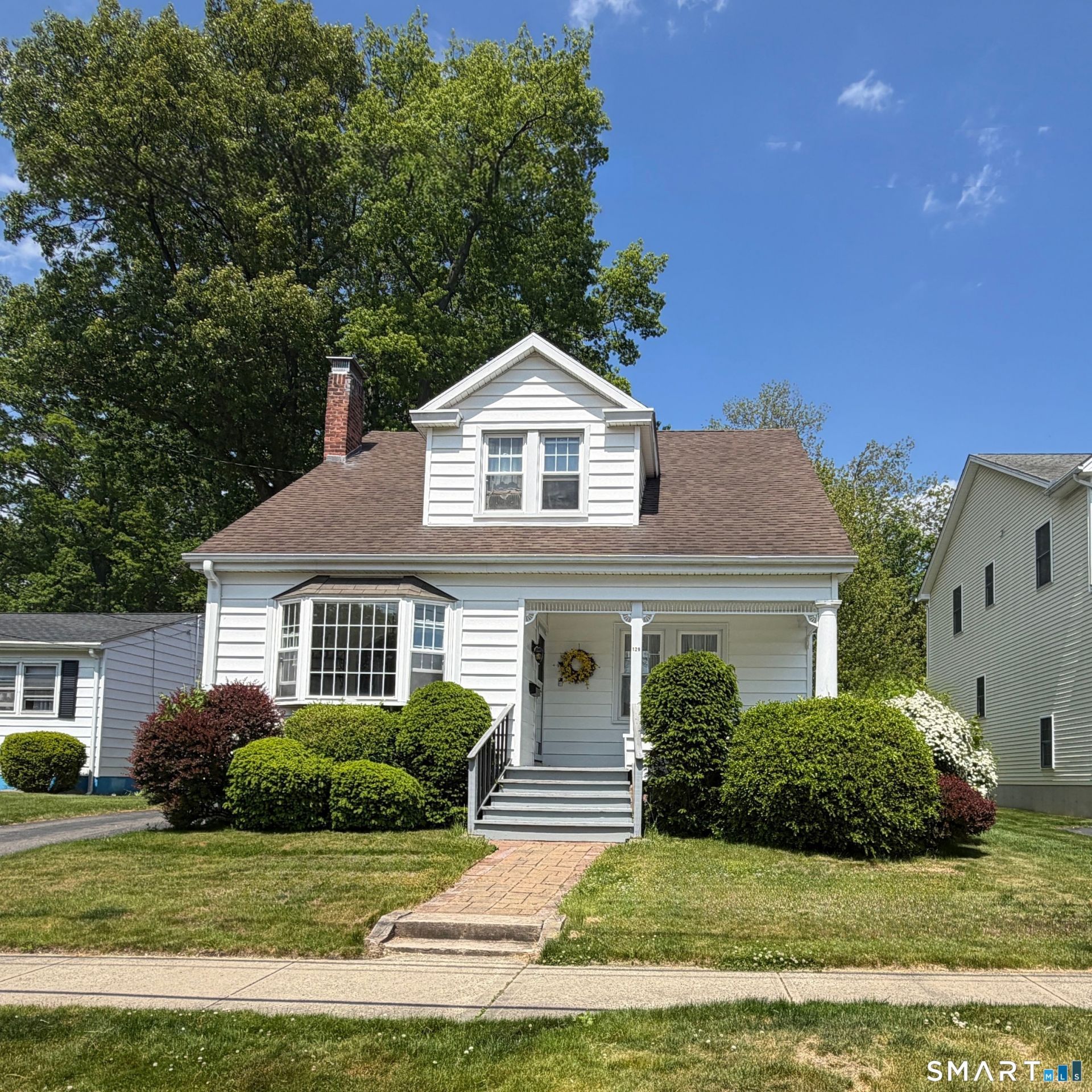 129 Seaview, West Haven, CT 06516 Main Photo
