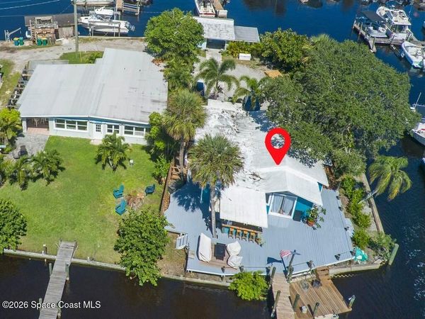 3965 Canal Drive , Sebastian, FL 32976