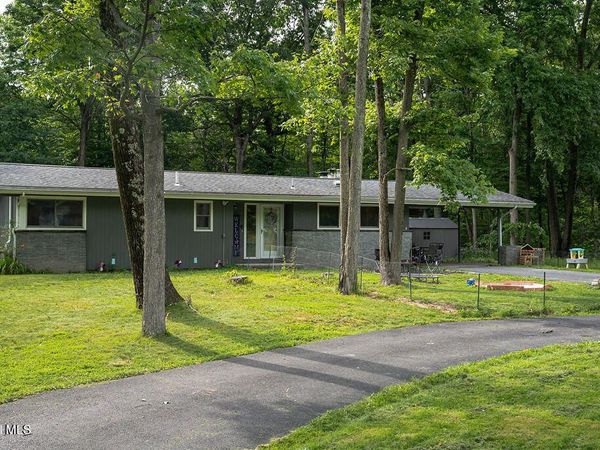 18 W Skyview Drive, Cohoes, NY 12047