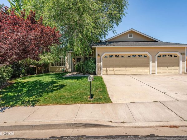 889 S University Park Loop, Reno, NV 89512