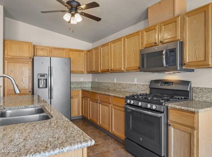 889 S University Park Loop, Reno, NV 89512 Photo