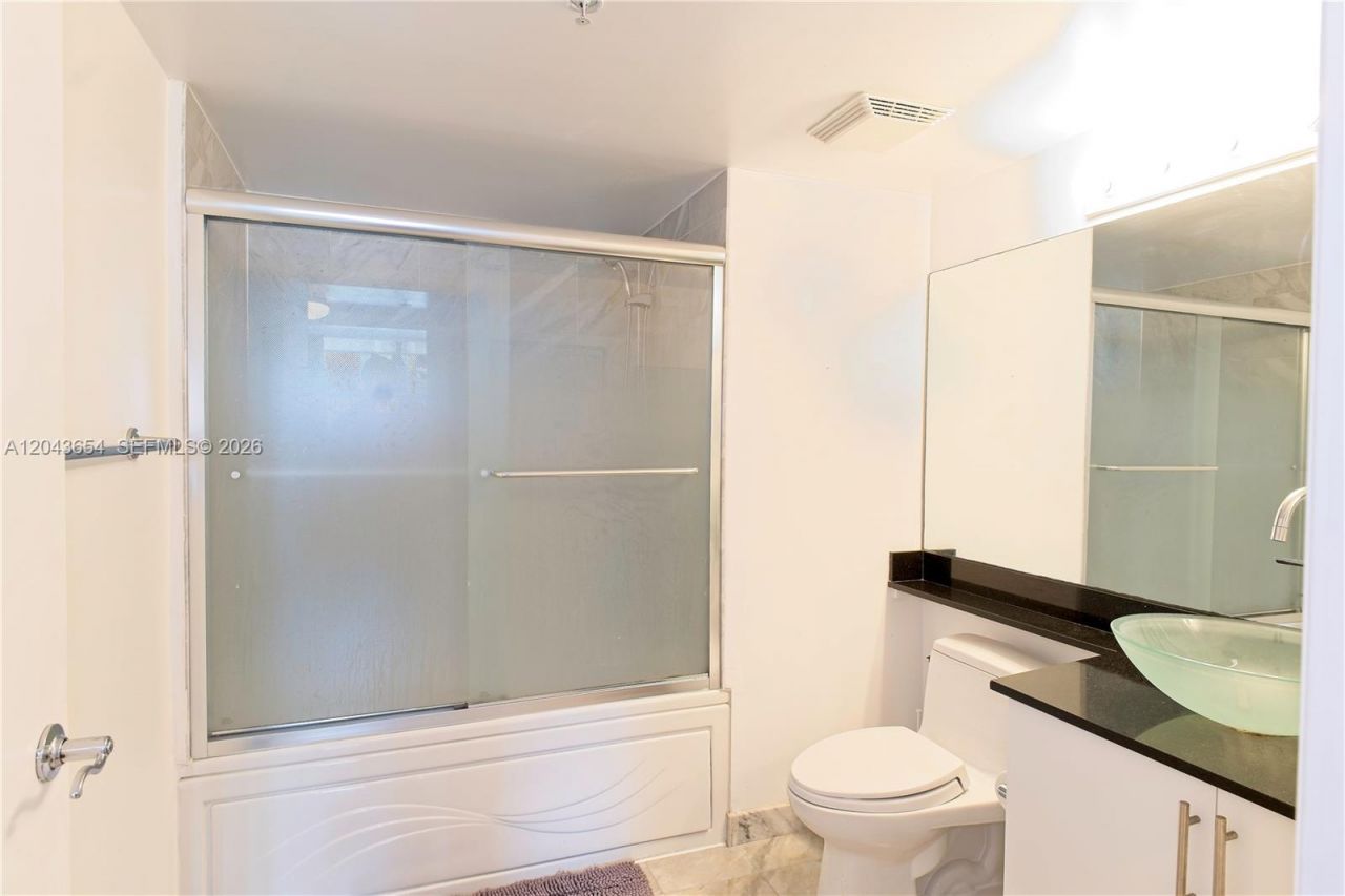 31 SE 5th, Unit 1203, Miami, FL 33131 Photo
