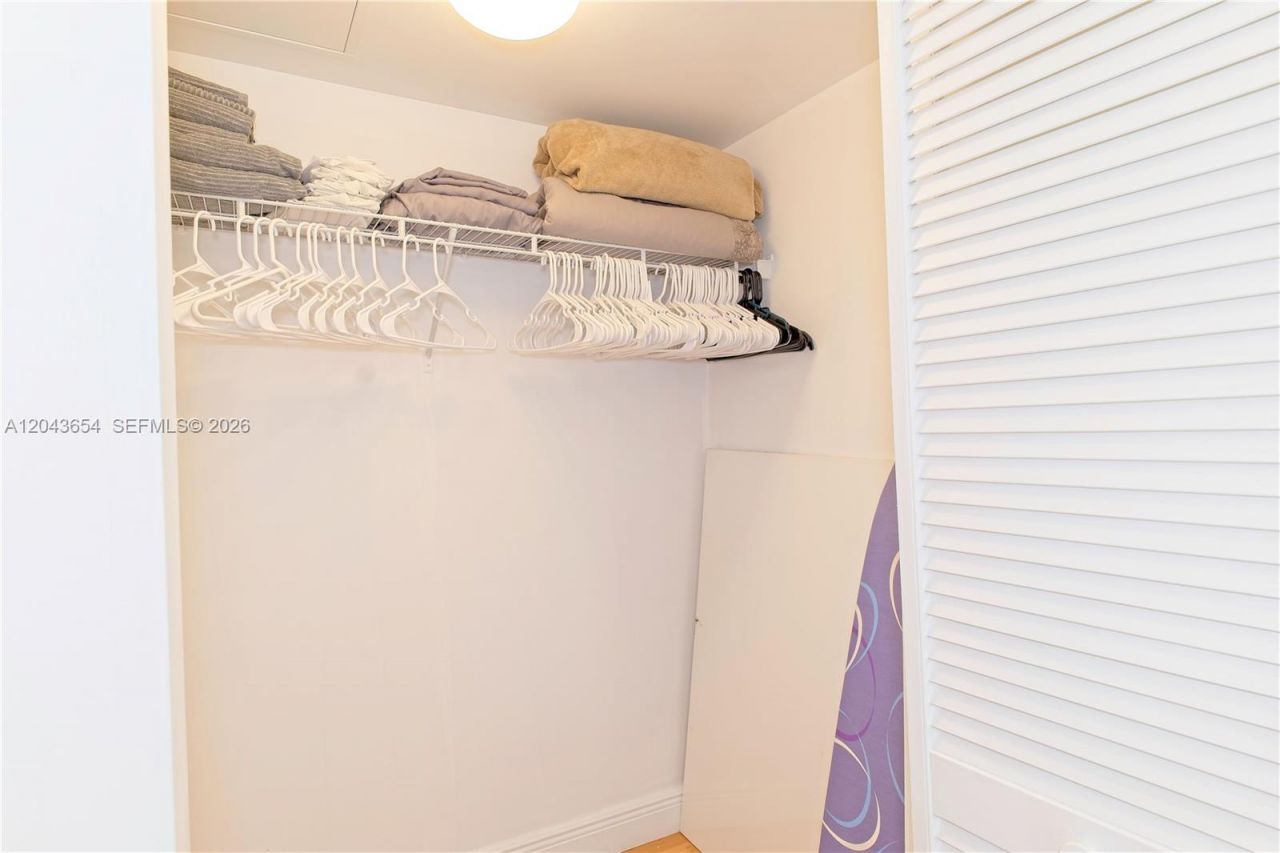 31 SE 5th, Unit 1203, Miami, FL 33131 Photo