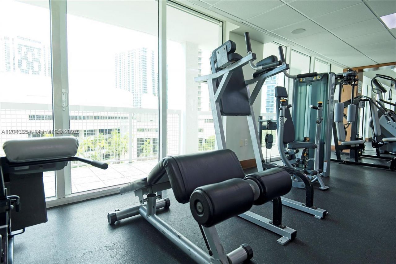 31 SE 5th, Unit 1203, Miami, FL 33131 Photo