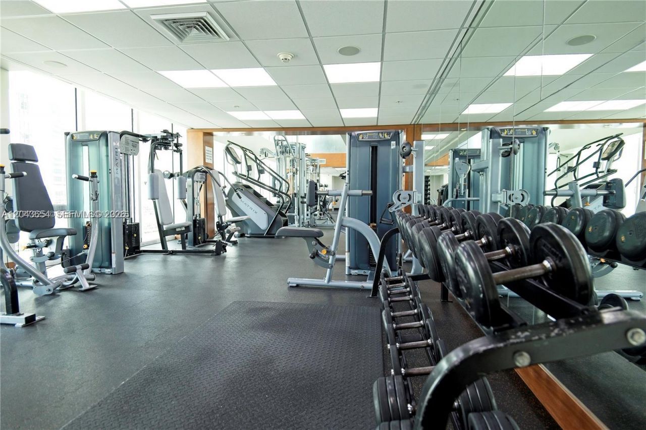 31 SE 5th, Unit 1203, Miami, FL 33131 Photo
