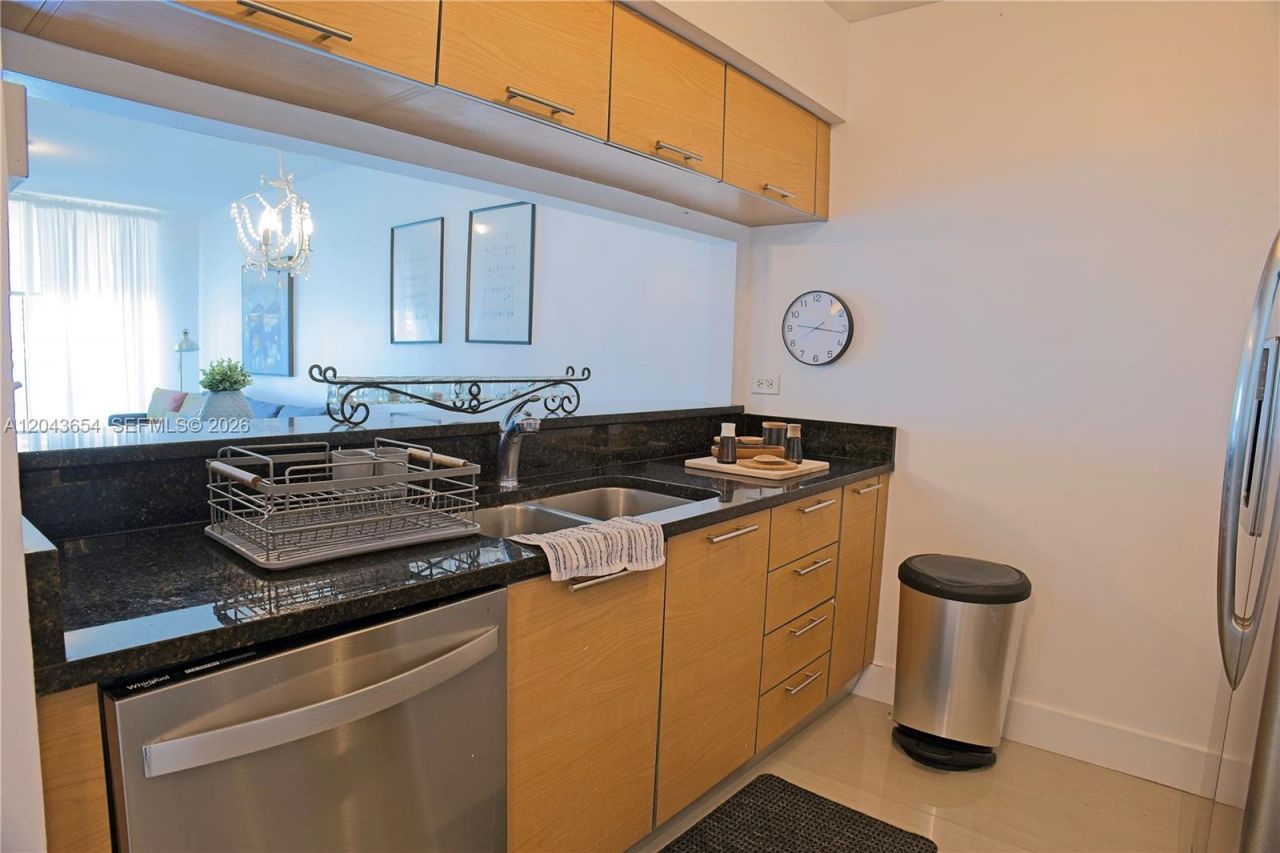 31 SE 5th, Unit 1203, Miami, FL 33131 Photo