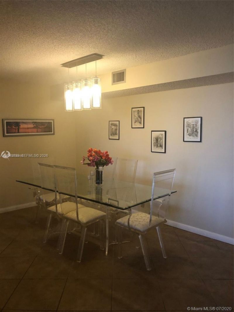 2000 Towerside Ter , Unit 905, Miami, FL 33138 Photo