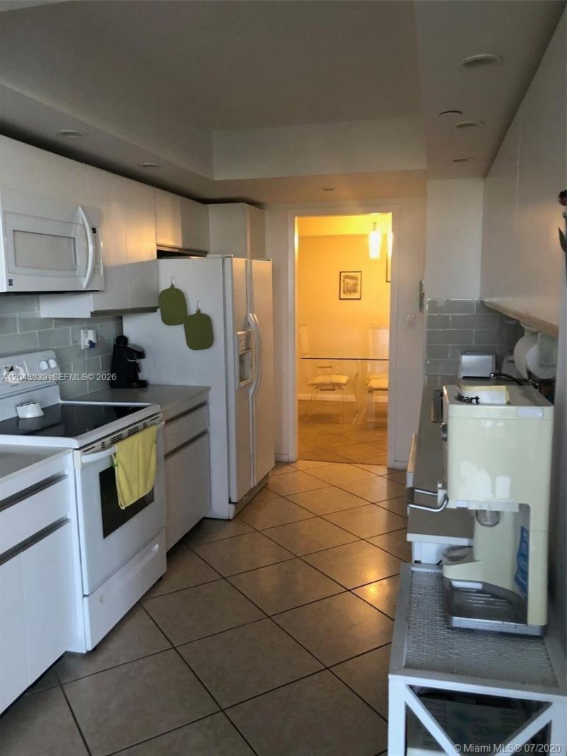 2000 Towerside Ter , Unit 905, Miami, FL 33138 Photo
