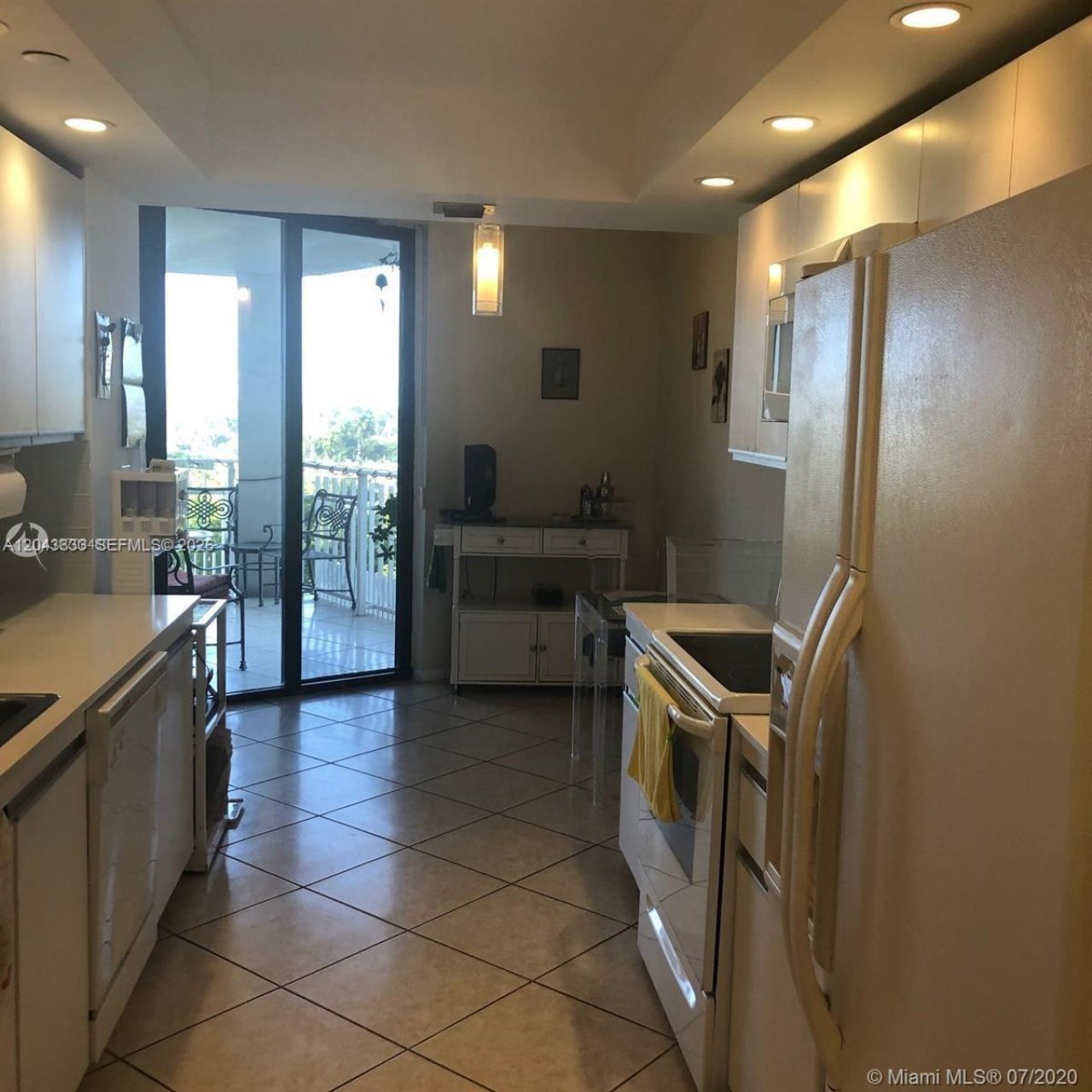2000 Towerside Ter , Unit 905, Miami, FL 33138 Photo