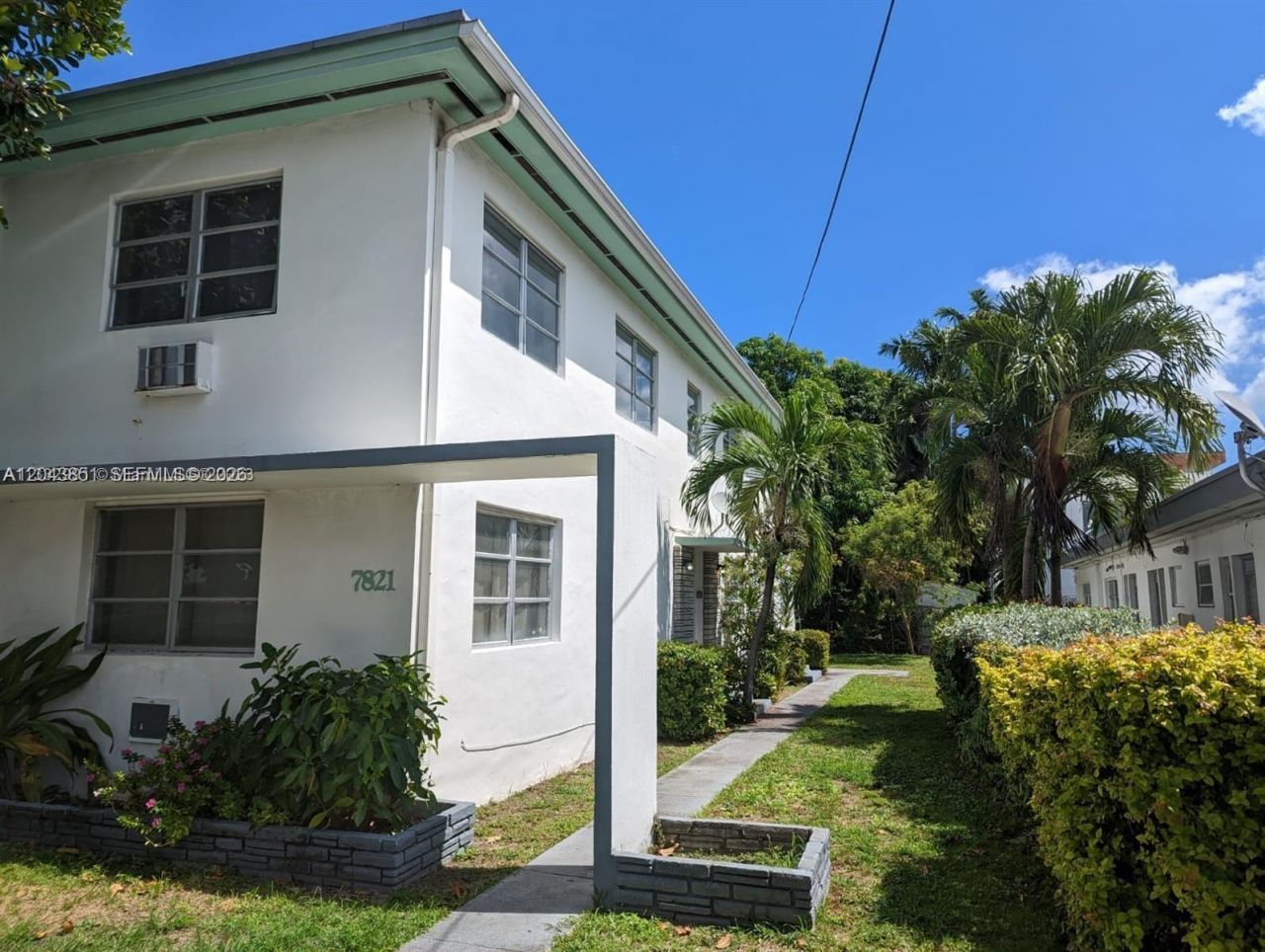 7821 Byron Ave , Miami Beach, FL 33141 Photo