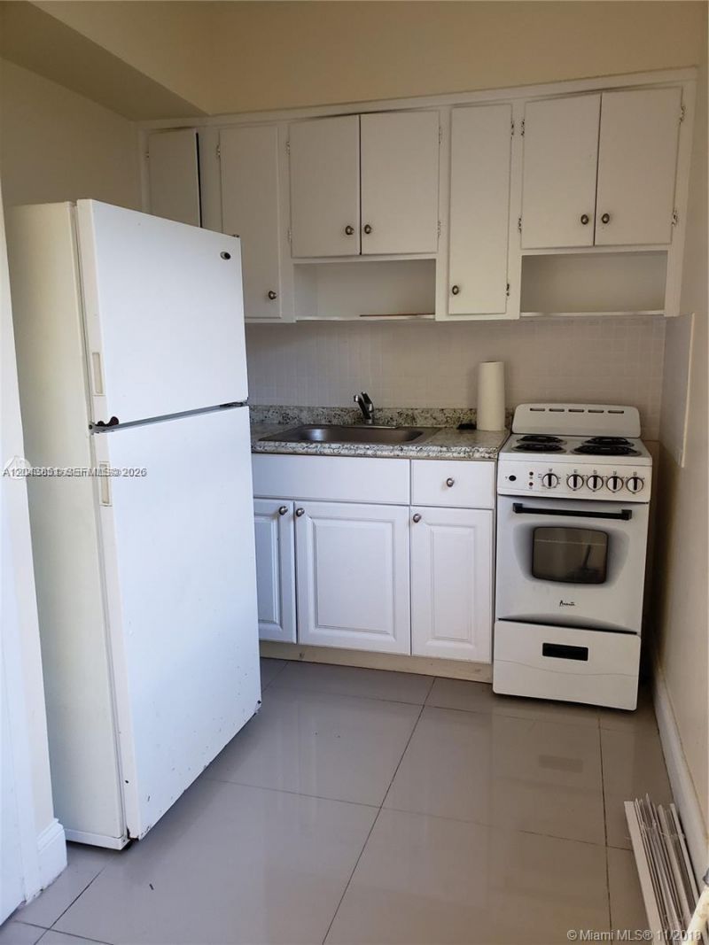 7821 Byron Ave , Miami Beach, FL 33141 Photo