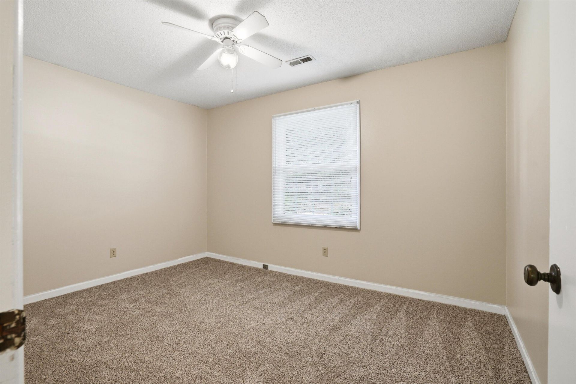227 Farm Road Photo 15