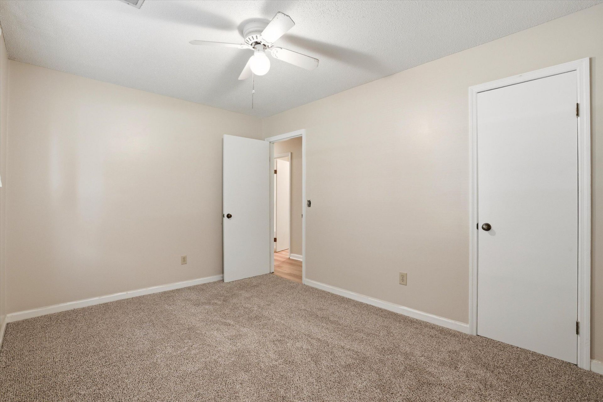 227 Farm Road Photo 16