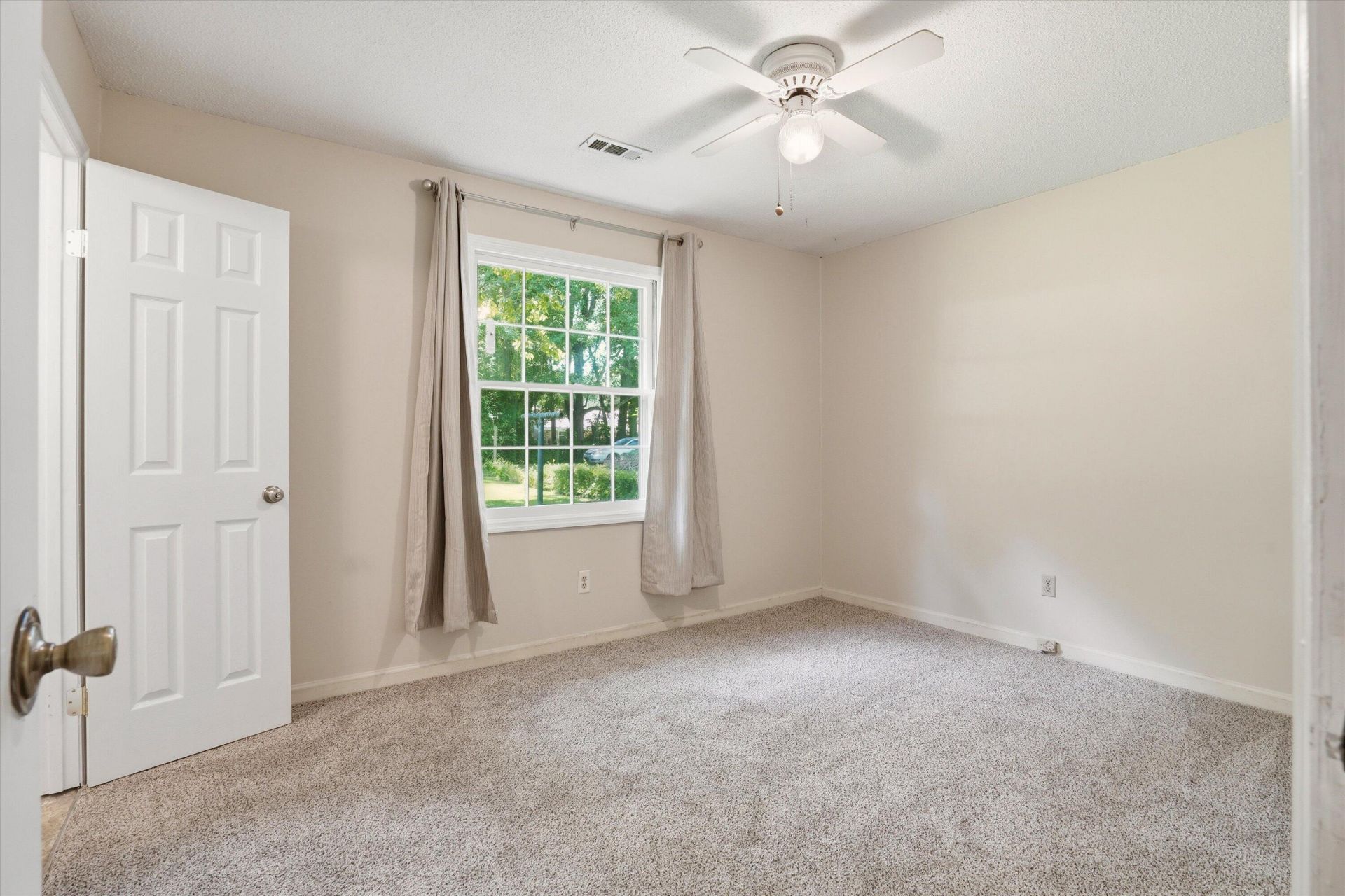 227 Farm Road Photo 17
