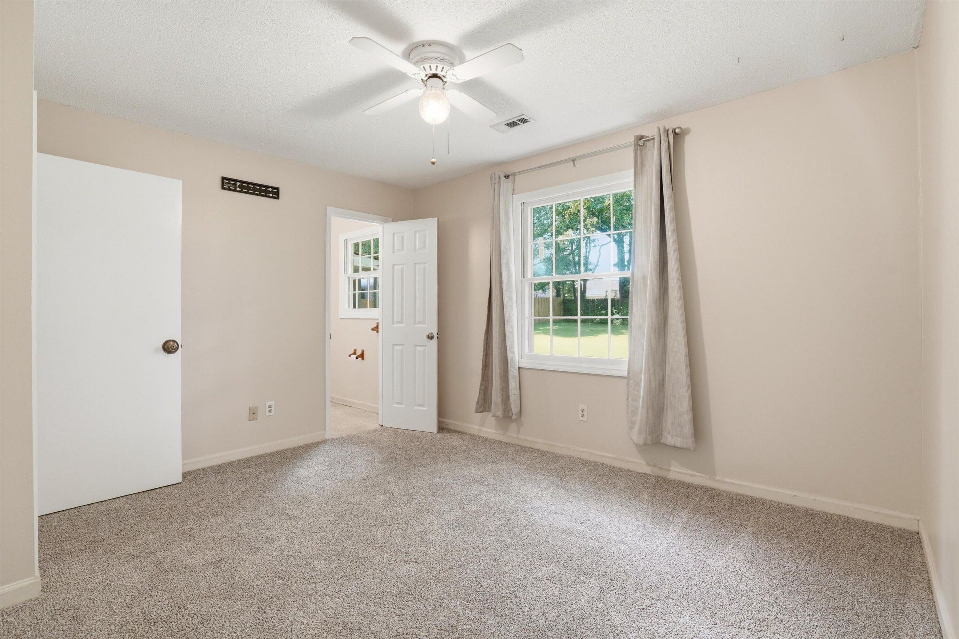 227 Farm Road Photo 18