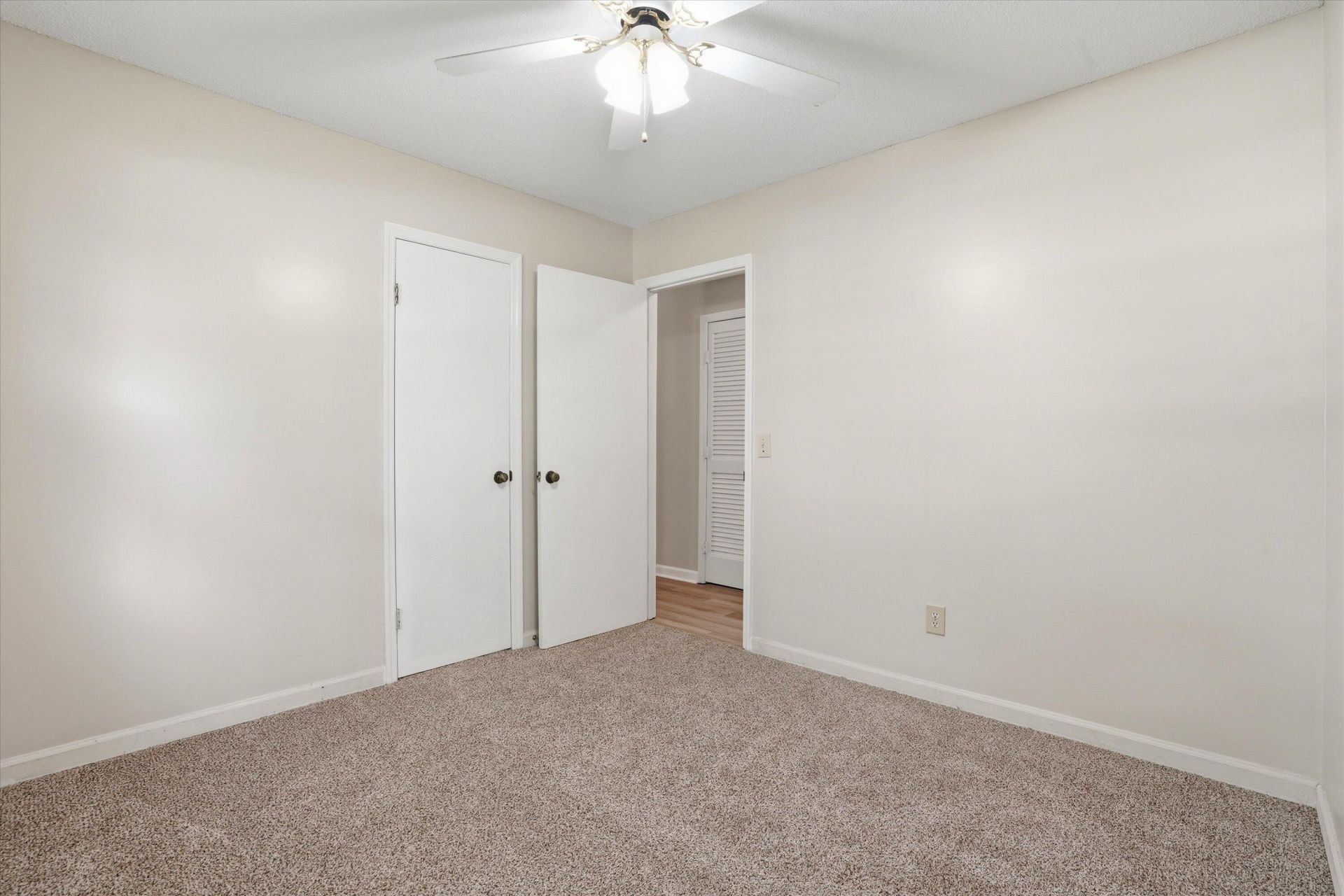 227 Farm Road Photo 21
