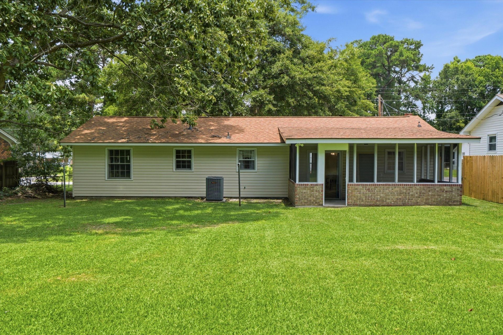 227 Farm Road Photo 27