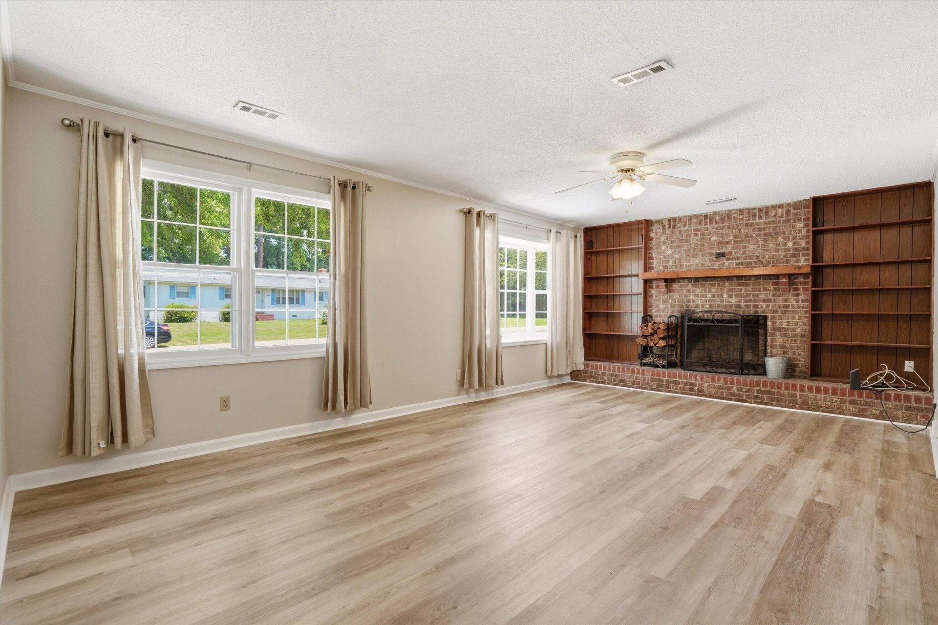 227 Farm Road Photo 7