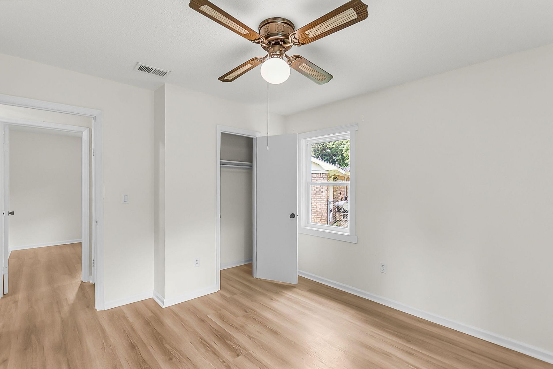 111 Duncan Court Photo 15