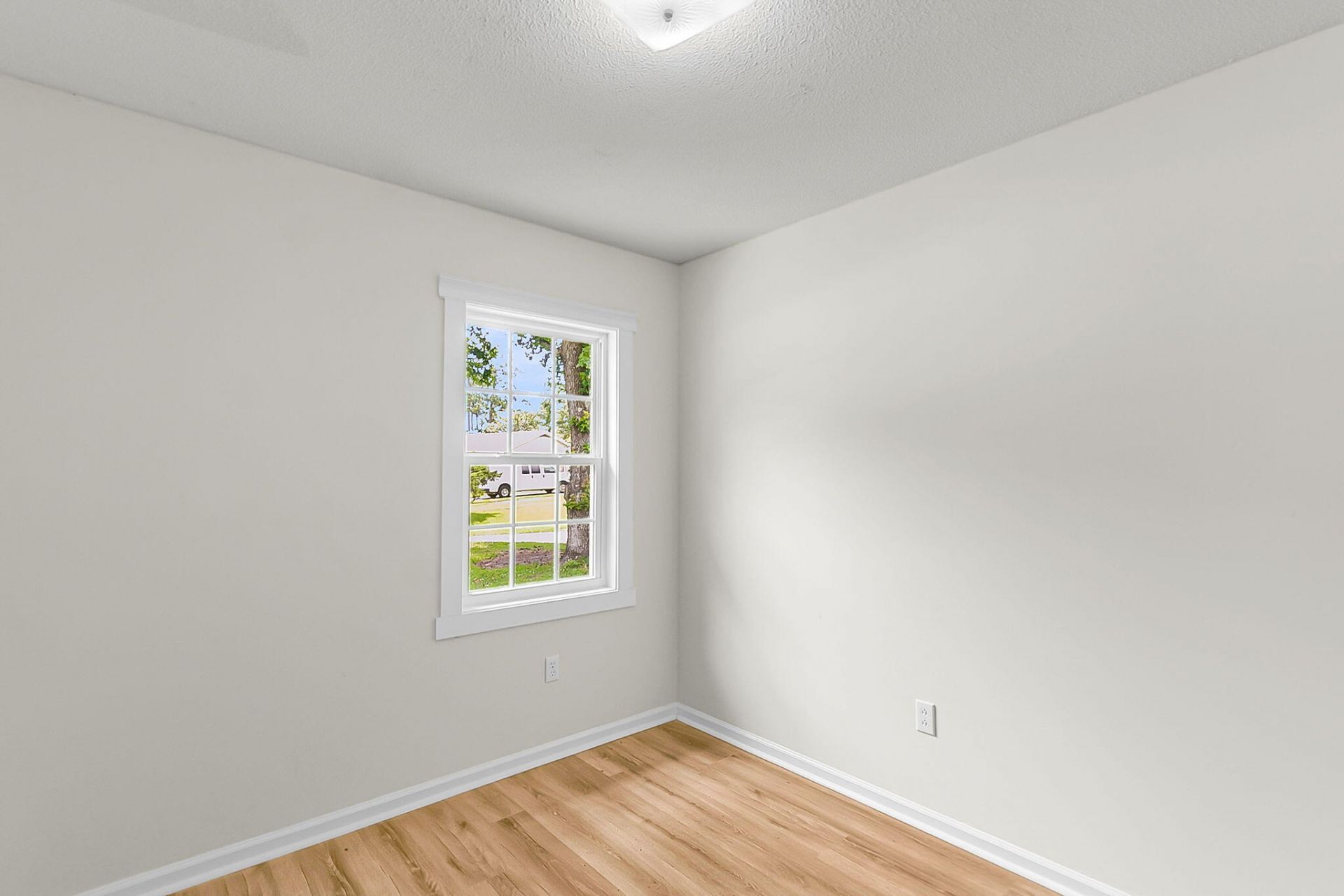 111 Duncan Court Photo 18