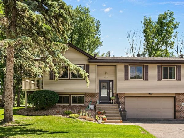 926 Sherwood Road, Shoreview, MN 55126