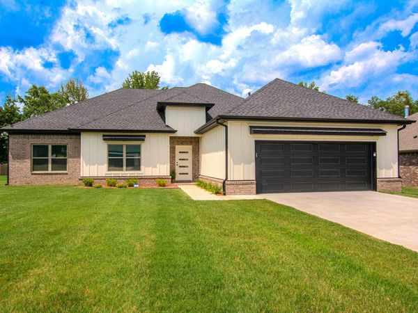 2301 E Maryland Ave, Sherwood, AR 72120