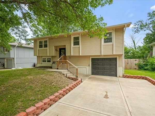 201 W Martin Street, Edgerton, KS 66021