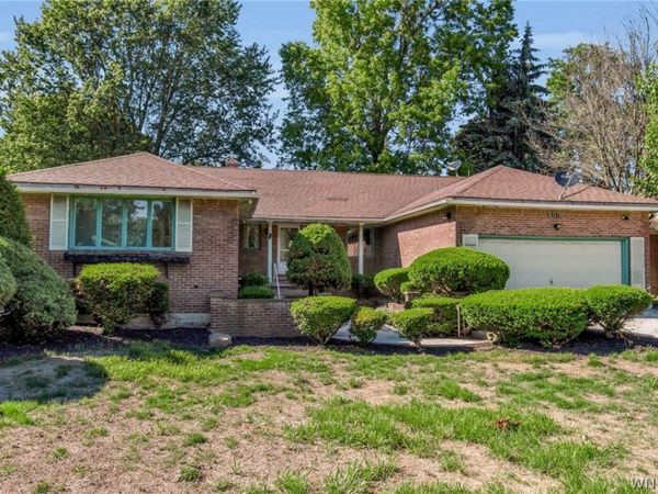 3770 Main Street , Buffalo, NY 14226