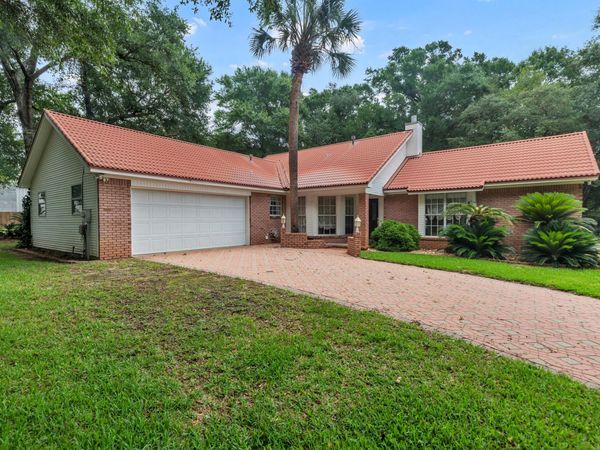 2765 Savannah Lane, Crestview, FL 32539