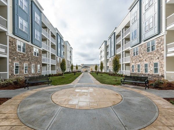 130 University Ave, Unit 1303, Westwood, MA 02090