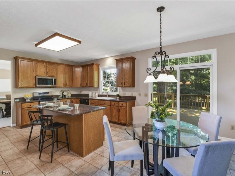 20626 Morar Circle, Strongsville, OH 44149 Photo 3
