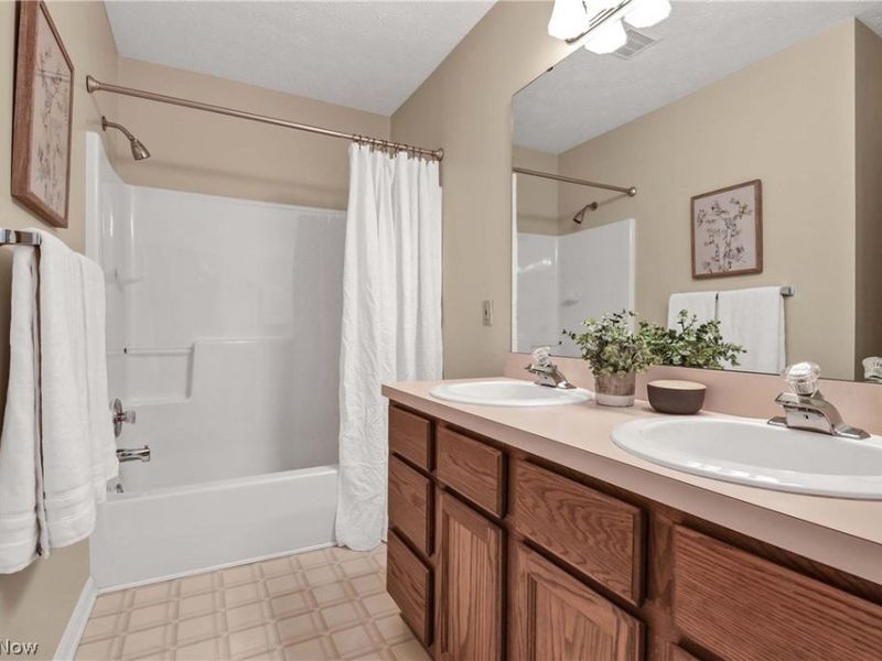 20626 Morar Circle, Strongsville, OH 44149 Photo 32