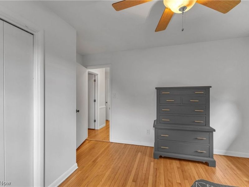 607 Castle Boulevard, Akron, OH 44313 Photo 27
