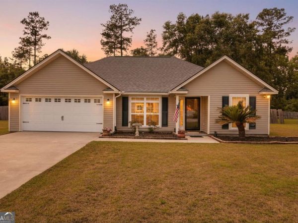 40 JR Drive, Ellabell, GA 31308